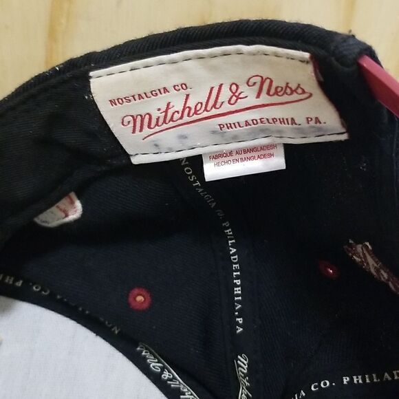 Cleveland Cavaliers Kyrie Irving Mitchell & Ness Snap Back Hat NBA Basketball - Picture 7 of 7